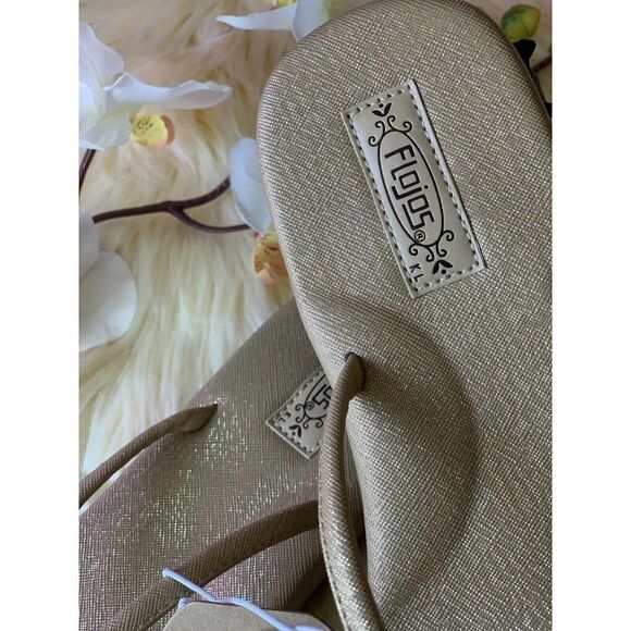 Flojos Gold Sparkle Flip flop Sandals - Picture 5 of 9